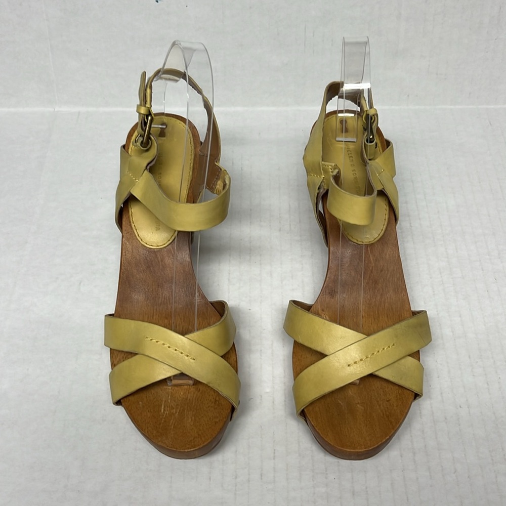 Anthropologie Schuler & Sons Yellow Wood Clog Sandal heel 8.5 Retro Cottagecore - Picture 2 of 16
